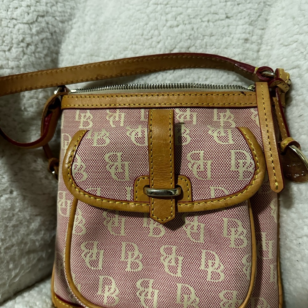 Light pink Dooney & Bourke crossbody